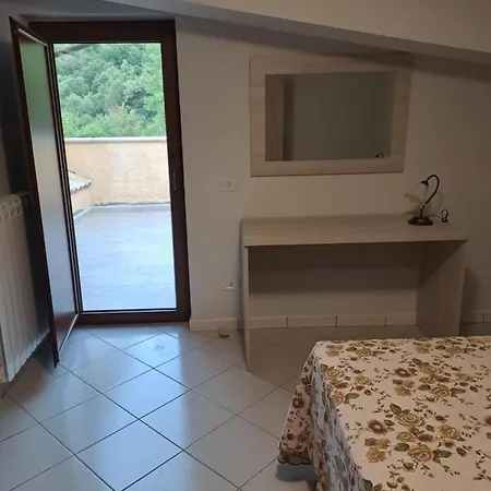 Farm stay Pavoni Castelliri